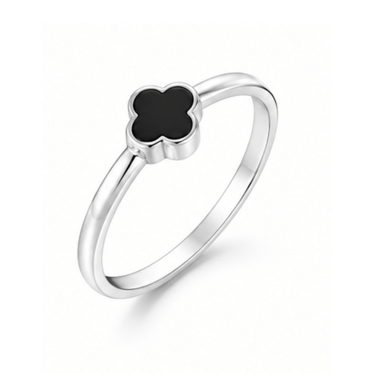 Nefari Noir Clover Ring